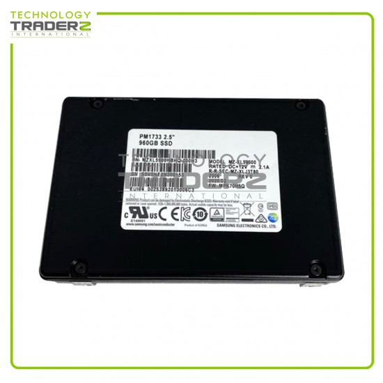 MZXL5960HBHQ-000H3 Samsung PM1733 960GB PCI-E NVMe 4.0 U.3 2.5” SSD MZ-XL59600